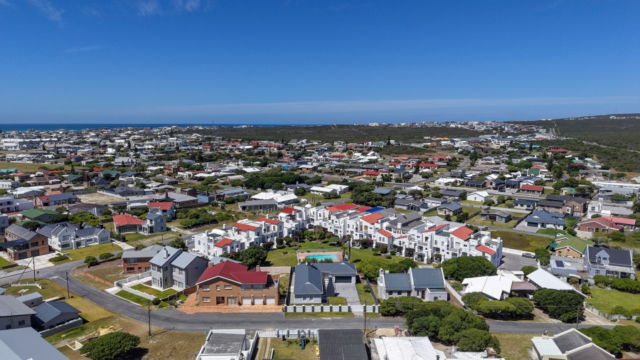 3 Bedroom Property for Sale in Struisbaai Western Cape